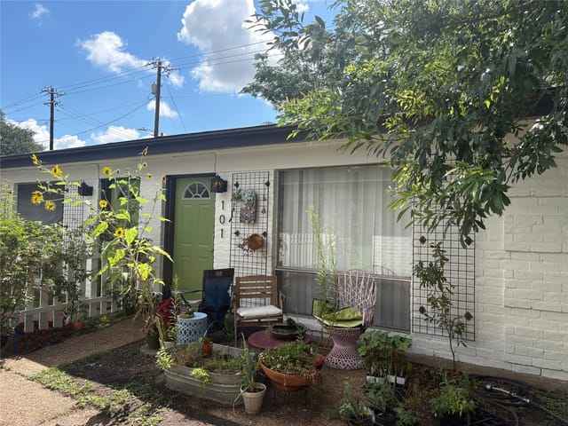 600 W 51st ST Unit #101