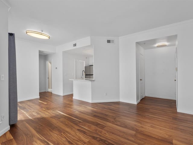 6000 Shepherd Mountain CV Unit #1001