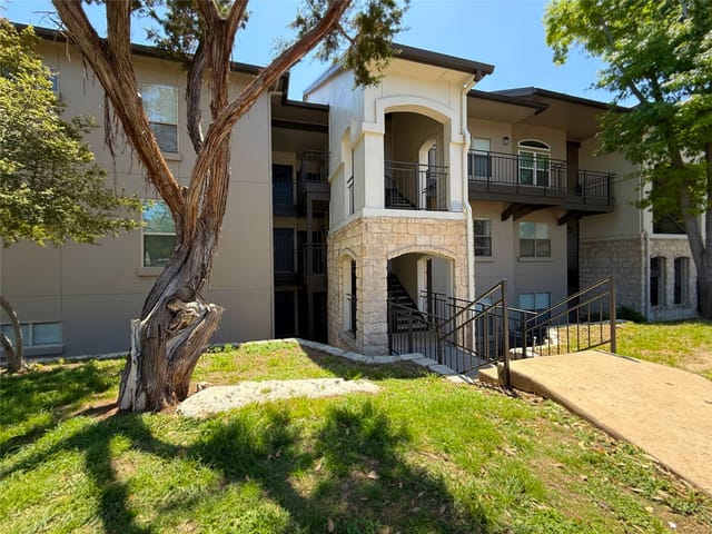 6000 Shepherd Mountain Cv Unit #302
