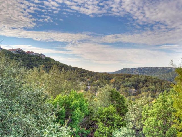 6000 Shepherd Mountain Cv Unit #905