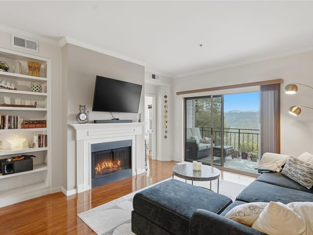 6000 Shepherd Mountain Cv Unit #917