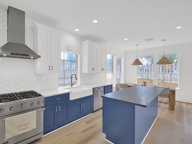 View 6001 Sierra Arbor CT 6001 Sierra Arbor CT, photo 1 of 6, Austin, TX