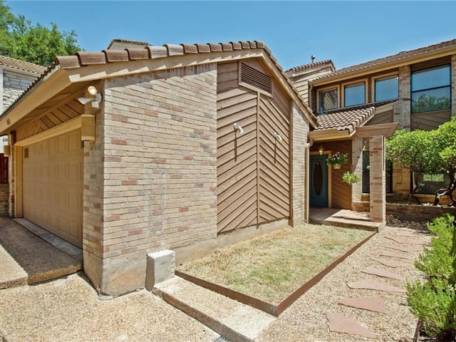 6002 Mount Bonnell Cv