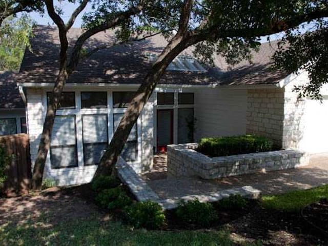 6002 Westside Dr
