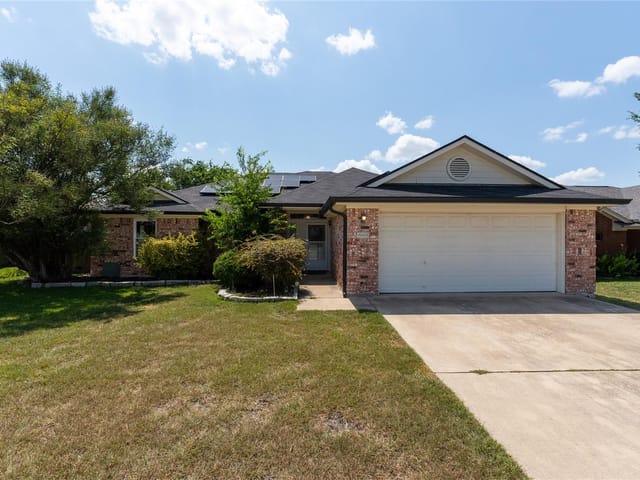 6003 Alexus DR
