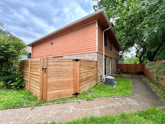 6005 Cougar DR Unit #A