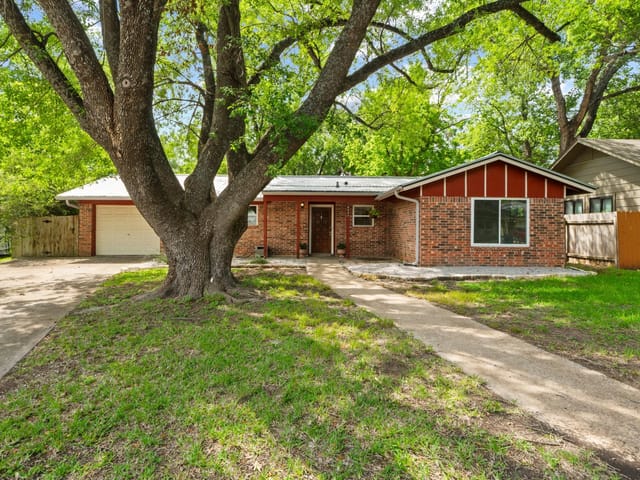 6005 Leisure Run RD