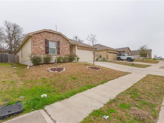 6005 Nelson Oaks Dr