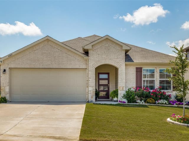 6009 Brampton Ln