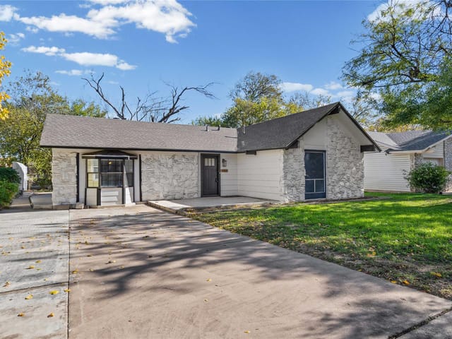 6009 Glen Meadow DR