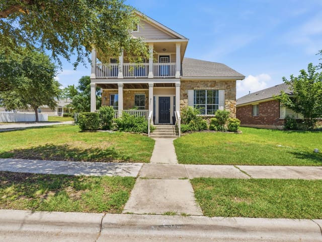 601 Brazos Bend DR