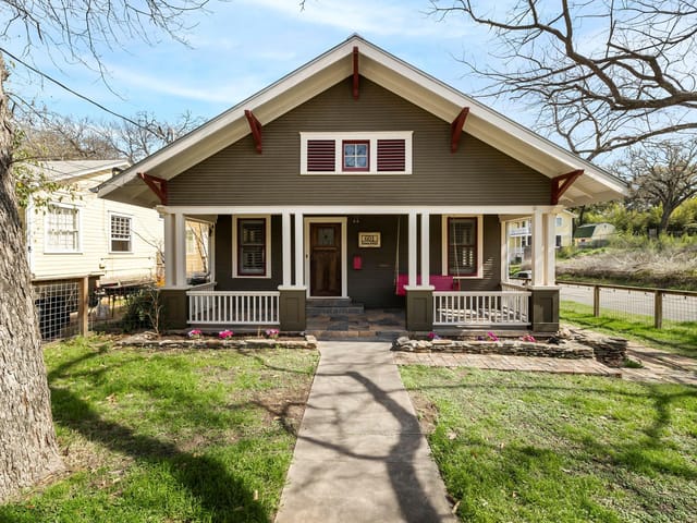 601 Deep Eddy Ave