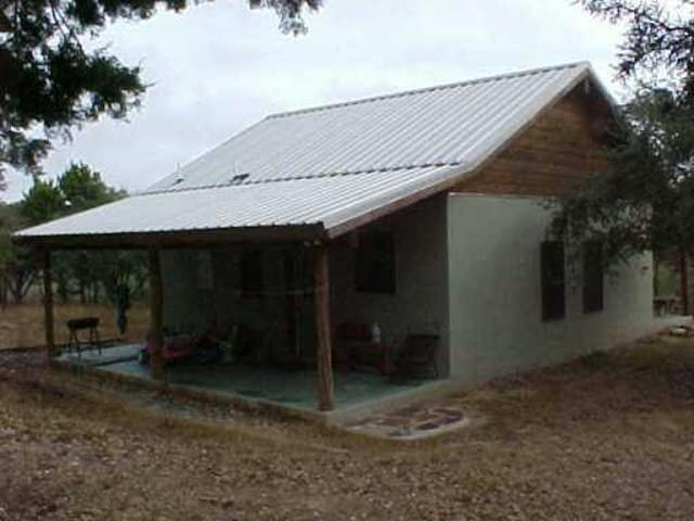601 Lakeside DR