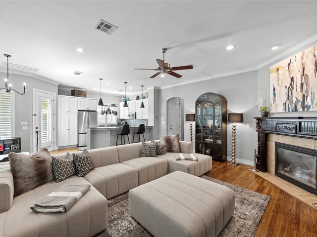 601 Upson St Unit #B