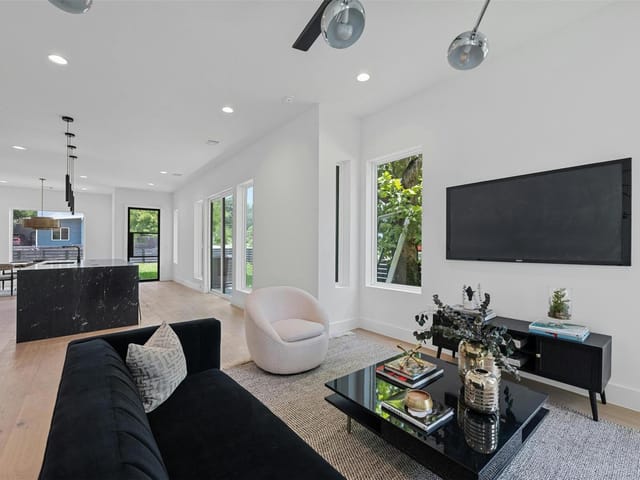 601 W Odell St Unit #A