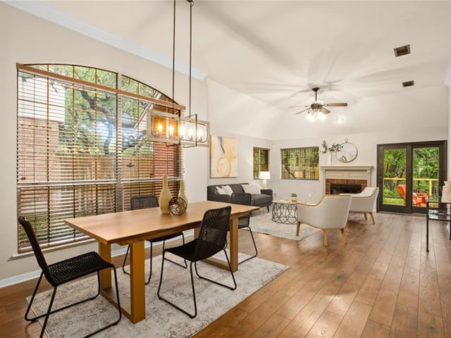6016 La Naranja Ln