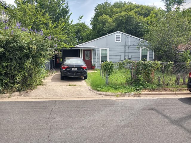 602 Blackson Ave