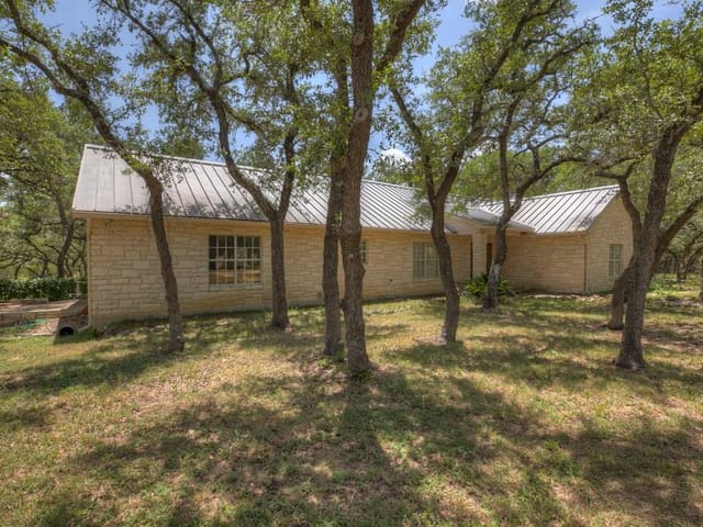 602 Ledgerock RD