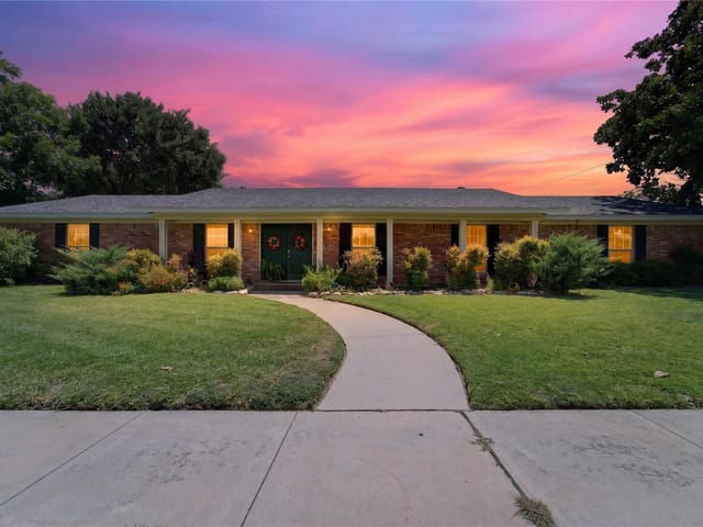 602 Lydia DR