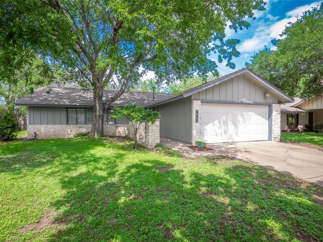 602 Old Stone Rd