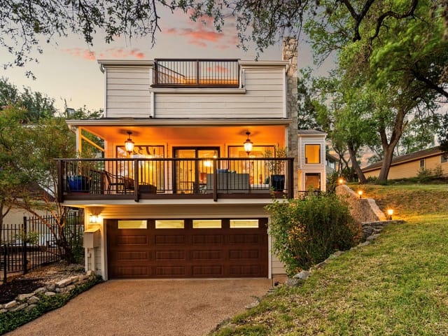 View 6022 Mount Bonnell HOLW in Cat Mountain Villas Sec 01 6022 Mount Bonnell HOLW - front exterior - Luxury home in Cat Mountain Villas Sec 01, Austin, TX