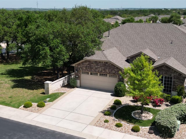 603 Archer LN