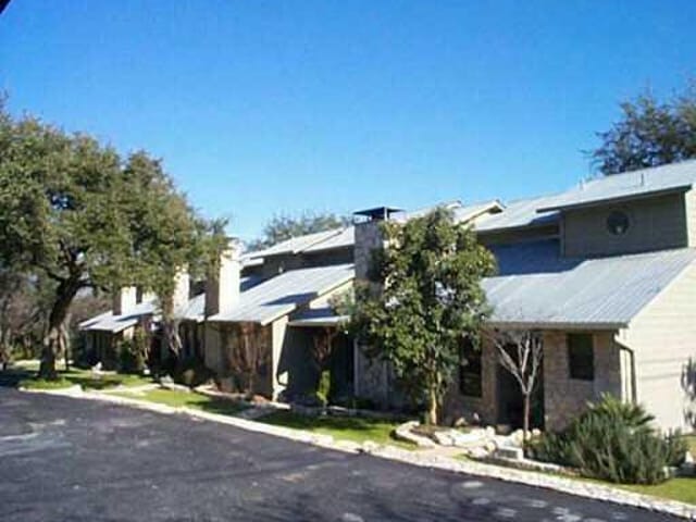 603 Cuernavaca DR