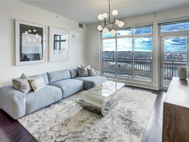 603 Davis St Unit #1609