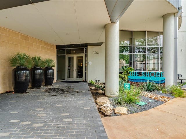 View 603 Davis ST Unit #1704 in Shore A Condo Amd The 603 Davis ST Unit #1704 - front exterior - Luxury home in Shore A Condo Amd The, Austin, TX