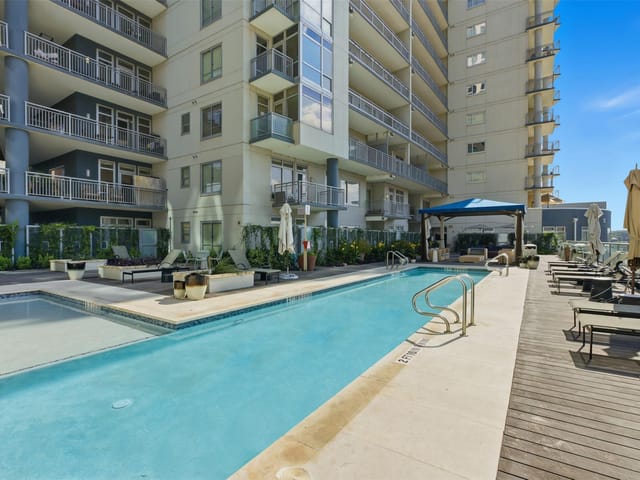 603 Davis ST Unit #703