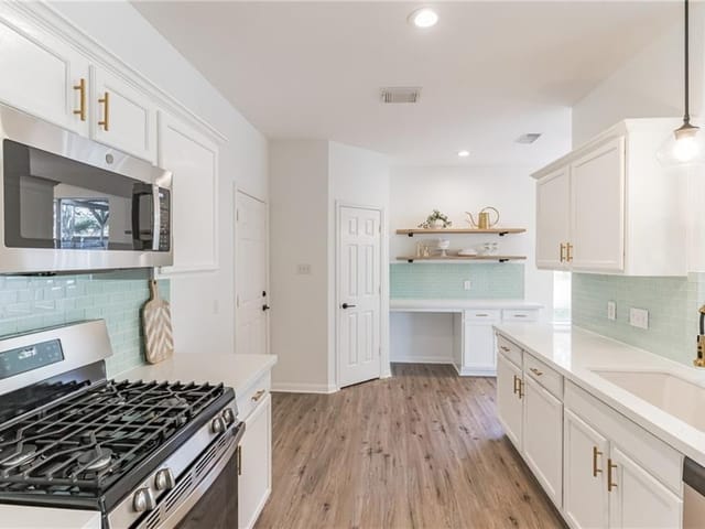 6032 Mesa Verde Cir