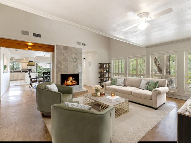 6033 Mount Bonnell Cv
