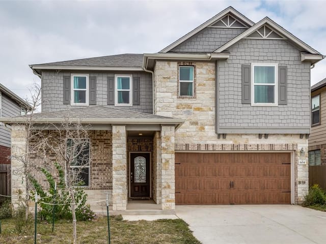 604 Ayinger Ln