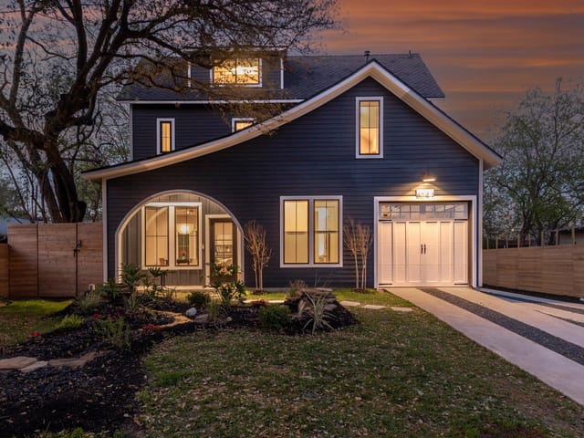 604 Genard St Unit #1