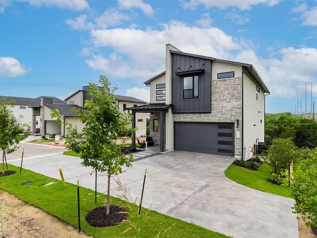 604 Grapeleaf Dr