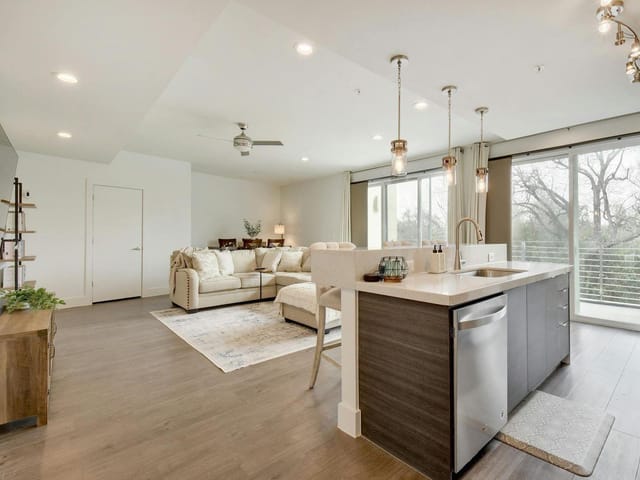 604 N Bluff Dr Unit #119