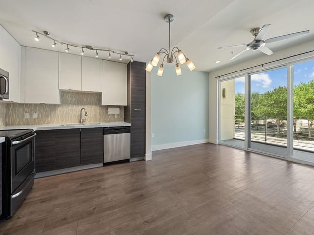 604 N Bluff Dr Unit #214