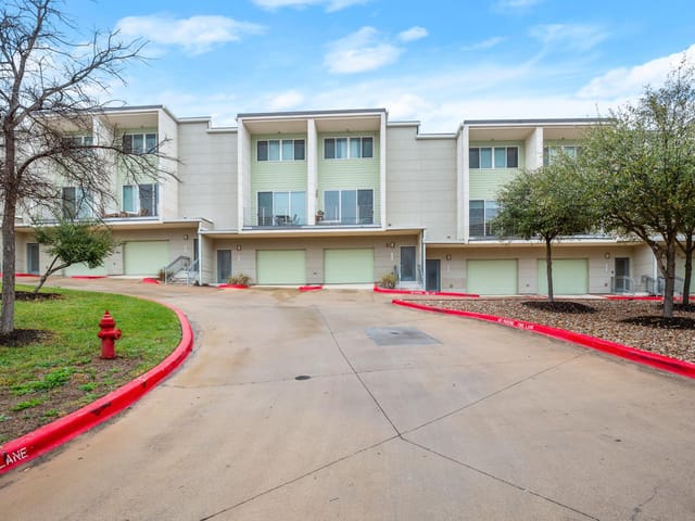 604 N Bluff Dr Unit #235