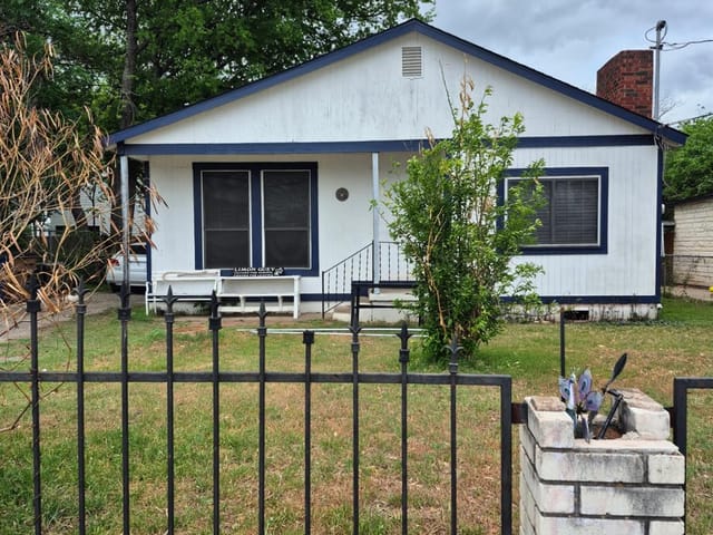 604 Springdale Rd