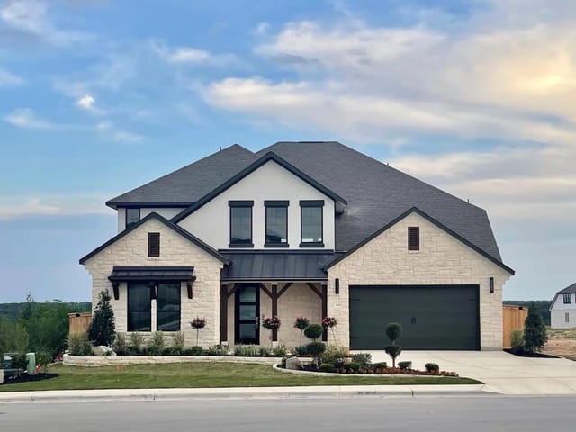 605 Crescent View Dr