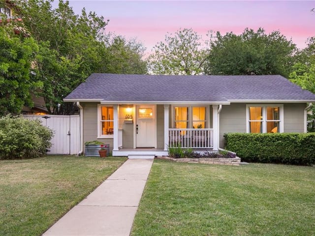 605 Deep Eddy Ave