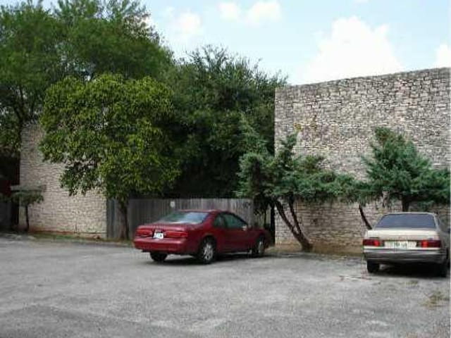 606 Franklin BLVD