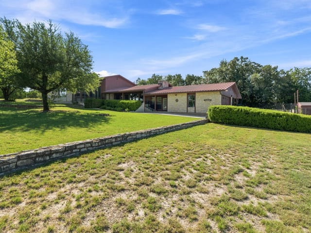 606 Rolling Hills RD