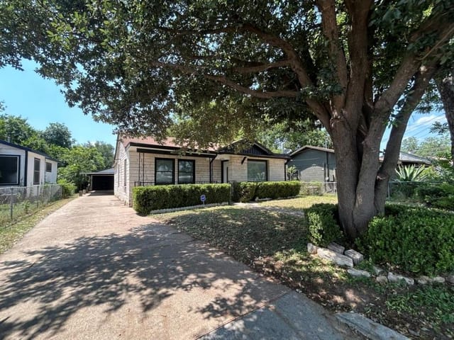 606 Springdale Rd