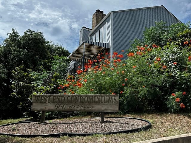606 W Lynn ST Unit #2