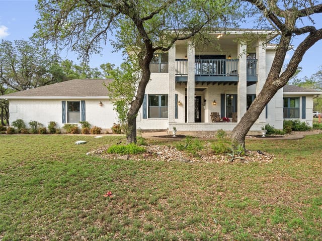 606 Winchester Dr
