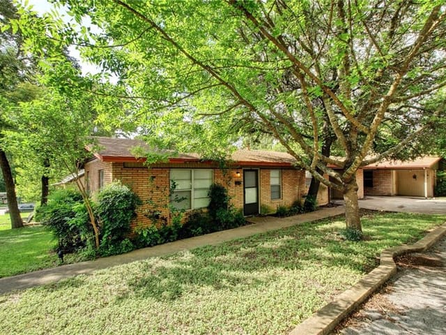 607 Bellevue Pl