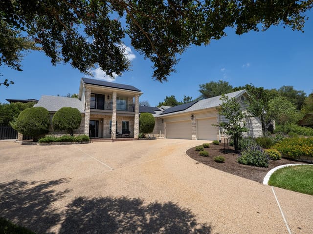 View 608 Flamingo CV in Lakeway Sec 31 608 Flamingo CV - property photo 1 - Luxury home in Lakeway Sec 31, Lakeway, TX