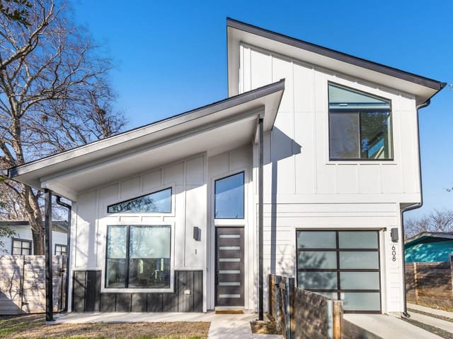 608 Hammack DR Unit #1