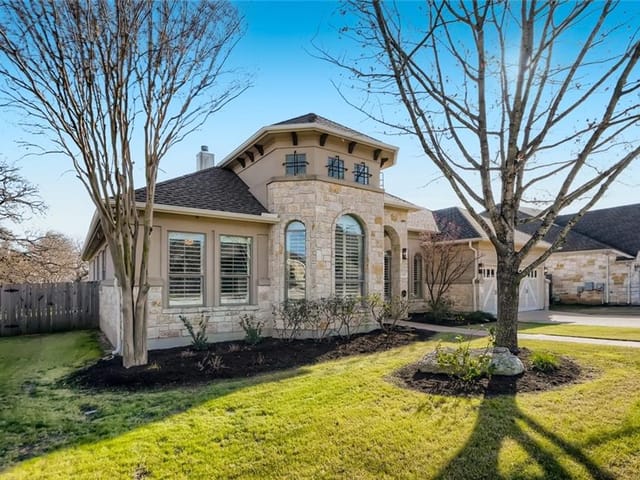 608 Navigator Dr